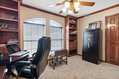 685 W Line Road, Whitesboro, TX 76273 - Photo 25