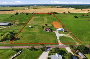 685 W Line Rd, Whitesboro, TX 76273 - Photo 1