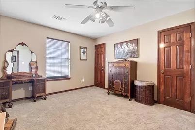 685 W Line Road, Whitesboro, TX 76273 - Photo 21