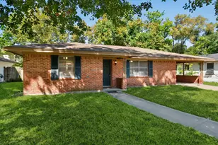 902 N 23 1/2 St, Corsicana, TX 75110 - Photo 27
