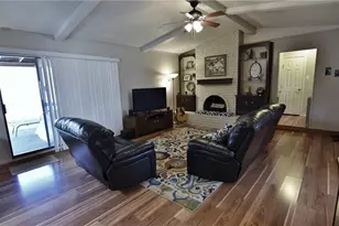 1309 San Marcos Dr, Arlington, TX 76012 - Photo 3