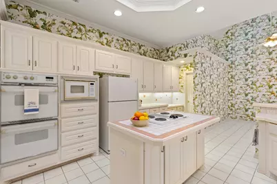 8644 Breakers Point, Dallas, TX 75243 - Photo 17