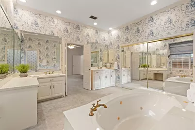 8644 Breakers Point, Dallas, TX 75243 - Photo 21