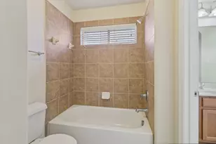 6207 Weaver Dr, Arlington, TX 76001 - Photo 31