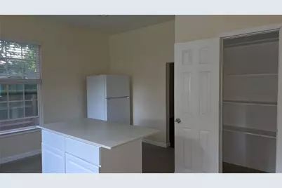 608 W 6th Street, Bonham, TX 75418 - Photo 3