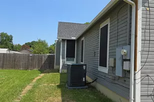 608 W 6th St, Bonham, TX 75418 - Photo 13