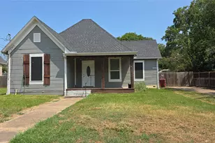 608 W 6th St, Bonham, TX 75418 - Photo 1