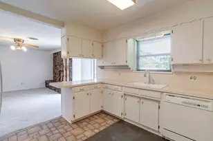 2928 Laredo Dr, Fort Worth, TX 76116 - Photo 11