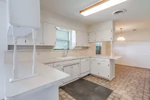 2928 Laredo Dr, Fort Worth, TX 76116 - Photo 9