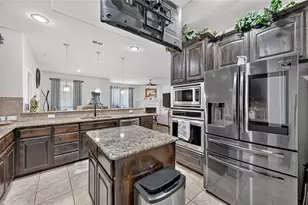 1118 Crest Ridge Dr, Glenn Heights, TX 75154 - Photo 9