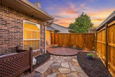 12919 Woodbend Lane, Dallas, TX 75243 - Photo 21