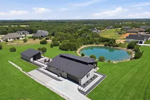 238 Martin Dr, Granbury, TX 76049 - Photo 37
