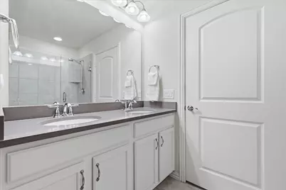 2090 Marsh Point Drive, Frisco, TX 75036 - Photo 19