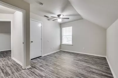 321 Queens Court S #B, Mansfield, TX 76063 - Photo 5