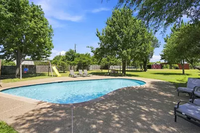 210 Rock Springs Court, Waxahachie, TX 75165 - Photo 13