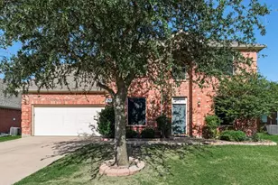 3119 Summer Grove Ct, Mansfield, TX 76063 - Photo 3