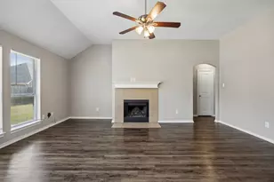 217 Troy Ln, Red Oak, TX 75154 - Photo 13