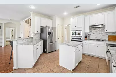6940 Chapelridge Drive, Dallas, TX 75249 - Photo 13