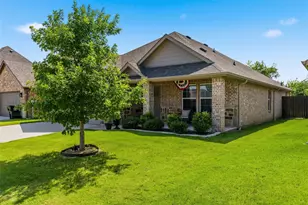 7904 Grant Ln, Greenville, TX 75402 - Photo 15