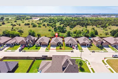 7904 Grant Lane, Greenville, TX 75402 - Photo 13