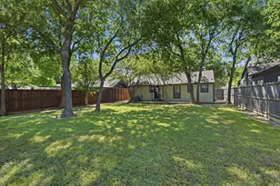 9011 Angora St, Dallas, TX 75218 - Photo 23