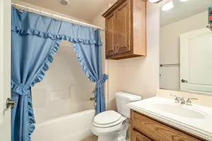210 Bluebonnet Ln, Waxahachie, TX 75165 - Photo 21