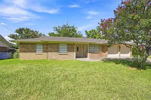 1109 Williamsburg Dr, Ennis, TX 75119 - Photo 1