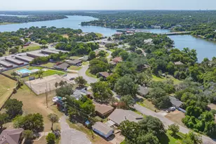 904 Spanish Trail Dr, Granbury, TX 76048 - Photo 27