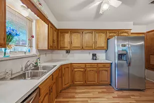 904 Spanish Trail Dr, Granbury, TX 76048 - Photo 9