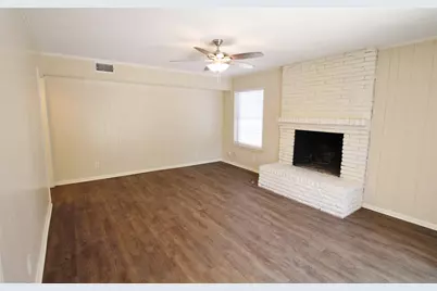 900 Valley Ridge Drive, DeSoto, TX 75115 - Photo 9