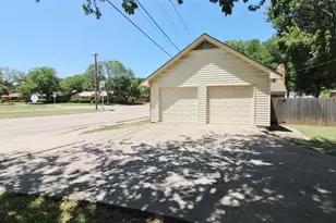 900 Valley Ridge Dr, DeSoto, TX 75115 - Photo 21