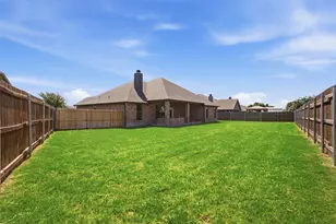 905 Cumberland St, McGregor, TX 76657 - Photo 35