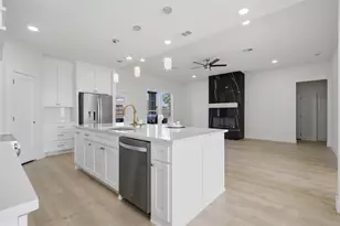 905 Cumberland St, McGregor, TX 76657 - Photo 17