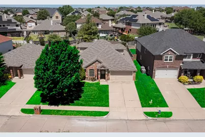 839 Evergreen Lane, Burleson, TX 76028 - Photo 5