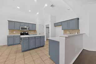 839 Evergreen Ln, Burleson, TX 76028 - Photo 11