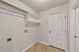 839 Evergreen Ln, Burleson, TX 76028 - Photo 33