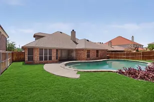 839 Evergreen Ln, Burleson, TX 76028 - Photo 1