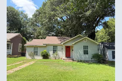 2423 Simpson Street, Paris, TX 75460 - Photo 1