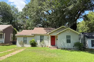 2423 Simpson St, Paris, TX 75460 - Photo 1
