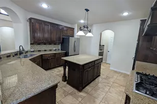 12461 Bridgeport Dr, Frisco, TX 75035 - Photo 15