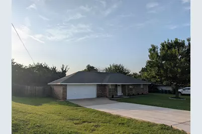118 Westridge Drive, Springtown, TX 76082 - Photo 1