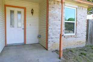 404 Pace Dr, Denton, TX 76209 - Photo 5