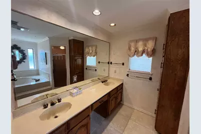 1712 Hampton Court, Bedford, TX 76021 - Photo 17