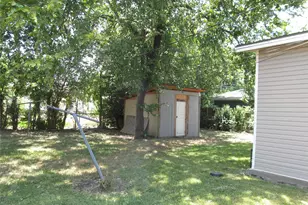 740 Emberwood Dr, Dallas, TX 75232 - Photo 15