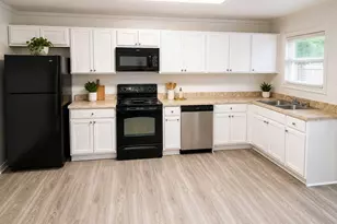 425 Austin St, Sherman, TX 75090 - Photo 9