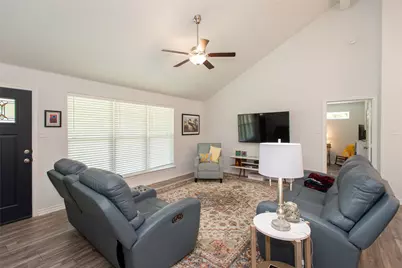 802 County Road 2406, Tool, TX 75143 - Photo 3