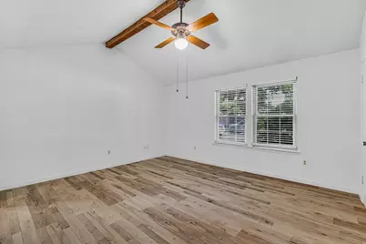 704 Matthews Court, Arlington, TX 76012 - Photo 31