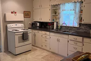 1634 Sandefer St, Abilene, TX 79601 - Photo 5
