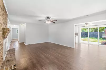 2903 Melmar Park Street, Commerce, TX 75428 - Photo 9