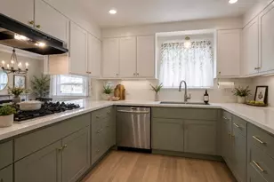 1958 Terbet Ln, Fort Worth, TX 76112 - Photo 5